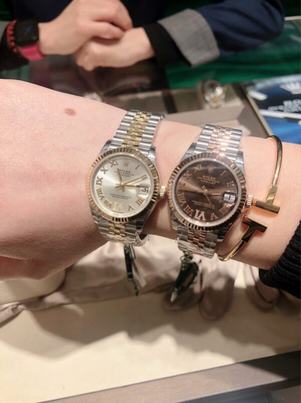 1 Rolex Datejust m278273-0004 (Silver Dial with Diamond VI Marker)
