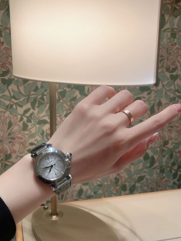 1 Cartier Pasha Series WSPA0013 (35mm, 1847 MC Automatic Movement, Stainless Steel)