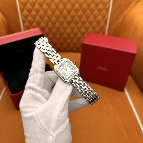 Cartier Leopard Series W4PN0008 (Medium Size with Gold Bezel)