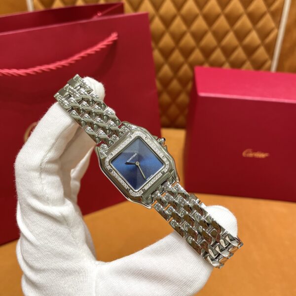 Cartier Leopard Series W4PN0013 (Small Size with Blue Gradient Dial)