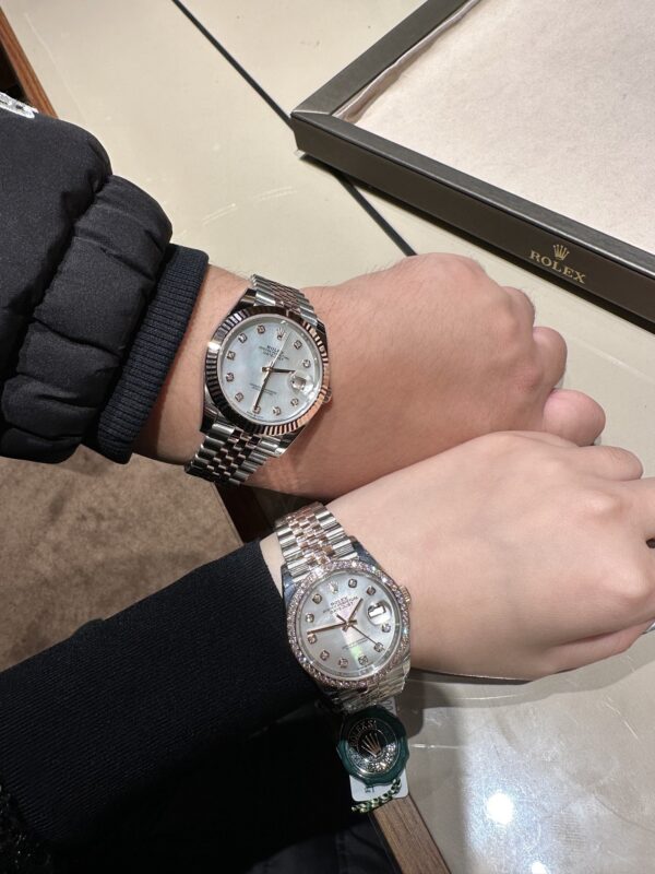1 Rolex Datejust m278381rbr-0026 (Diamond-Set White Mother-of-Pearl Dial)