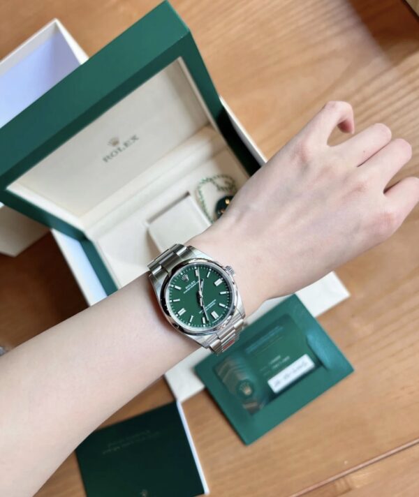 Rolex Oyster Perpetual 36 Ref. M126000-0005（Green dial）
