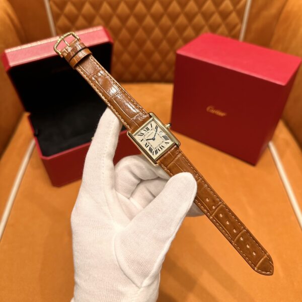 Cartier Tank Series W1529756 (Small Size, 18K Gold, Pearl Silver Dial, Brown Crocodile Leather Strap)