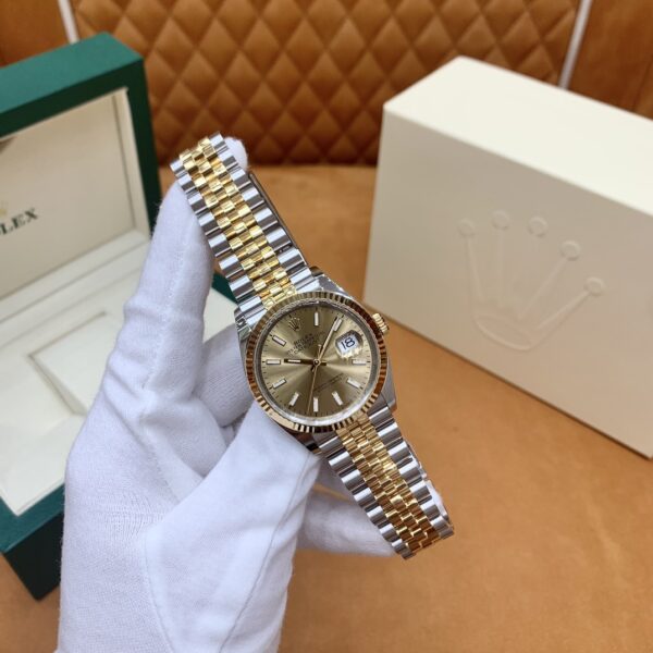 Rolex Datejust M126233-0015 (Champagne Dial, 36mm)