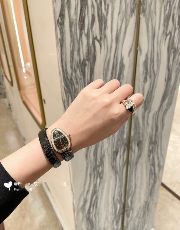 1 Bvlgari Serpenti Series 102532 (Black, Rose Gold, Ceramic Strap, Diamond-Studded, Pink Ceramic Crown, Swiss Quartz Movement)