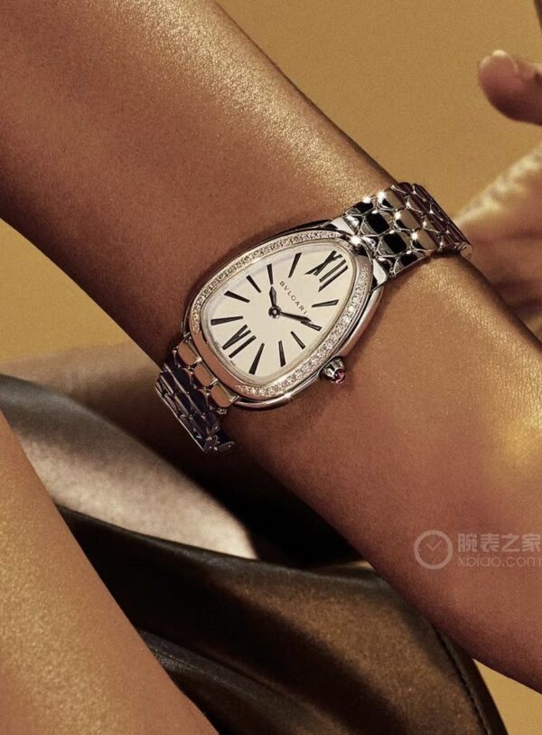 BVLGARI SERPENTI Series 103361 (Silver, Stainless Steel, Diamond-Set Logo, Opal Dial, Natural Purple-Red Gem Crown, Swiss Quartz Movement)
