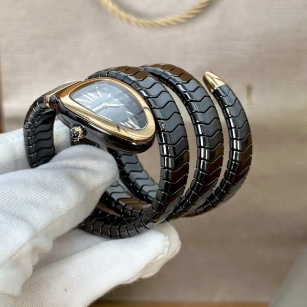 1 BVLGARI Serpenti 32HF00 (Black Dial, Rose Gold & Ceramic)