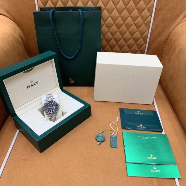 Rolex GMT-Master II m126710grnr-0003（Black Dial）