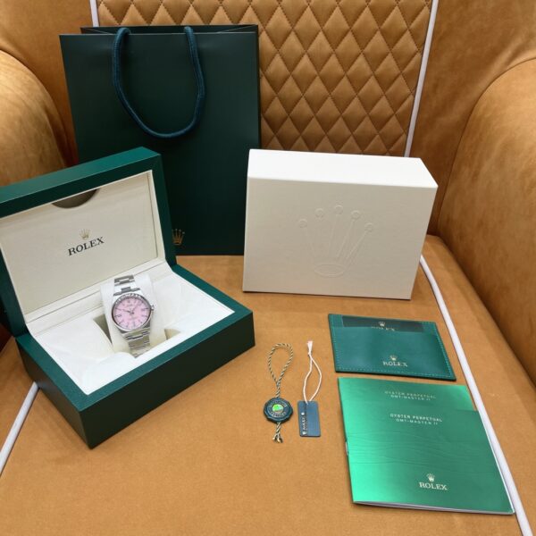 Rolex Oyster Perpetual 36 Ref. M126000-0008