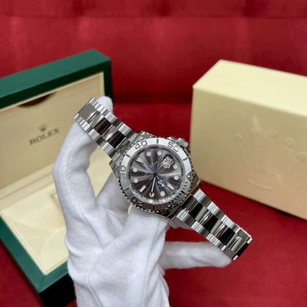 Rolex Yacht-Master 40 Ref. M126622-0001（Silver dial）