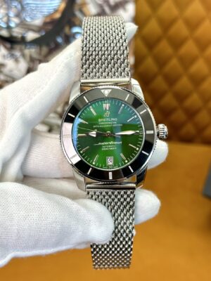 Breitling Superocean Heritage B20 Automatic Watch - Model: AB2010121L1A1