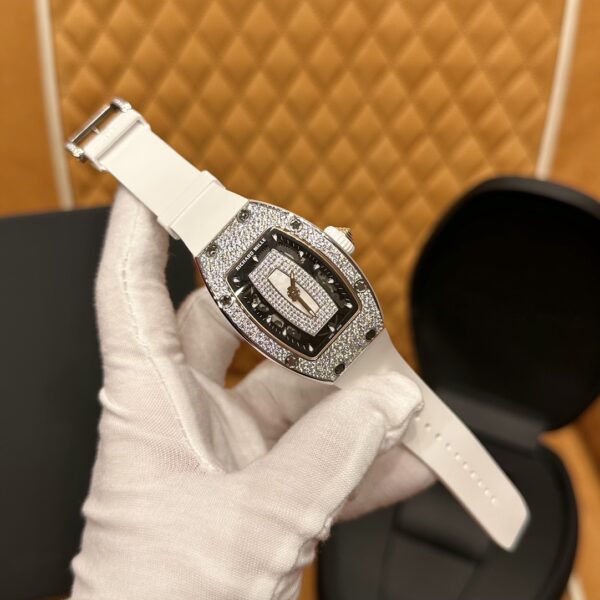 1 Richard Mille RM07-01 (Snowflake Diamond White Ceramic, Mother of Pearl Dial)