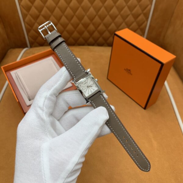 Hermès Heure H Watch (White Dial, Elephant Grey Swift Calf Leather Strap)
