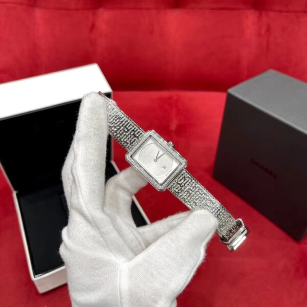 1 Chanel BOY•FRIEND Series (Stainless Steel, Diamond, Sapphire Crystal)