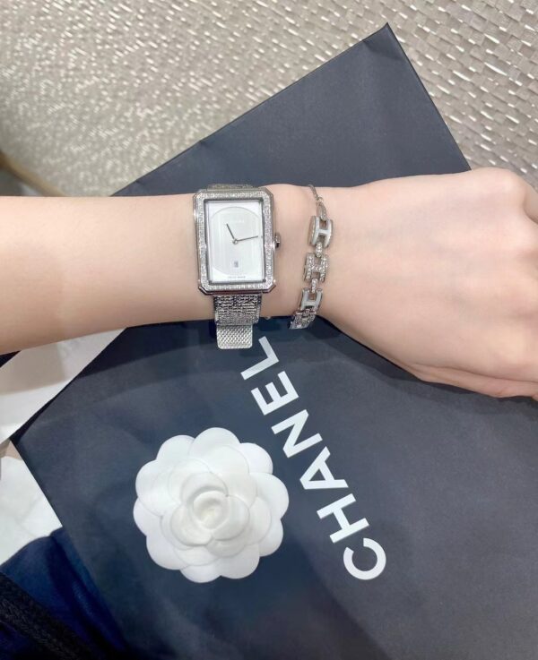 1 Chanel BOY•FRIEND Series (Stainless Steel, Diamond, Sapphire Crystal)