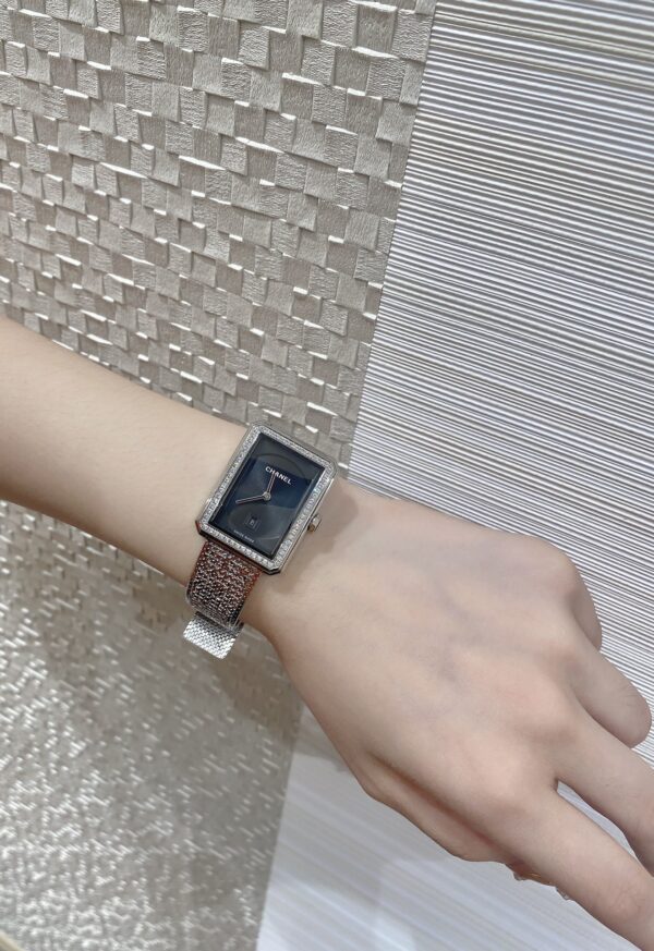 Chanel BOY•FRIEND Series (Diamond-Studded Stainless Steel, Sapphire Crystal)