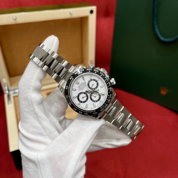 Rolex Cosmograph Daytona M116500LN-0001 (White Dial & Black Bezel)