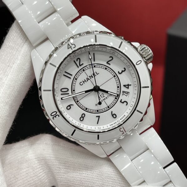 Chanel J12 Series H5700 (Ceramic & Stainless Steel, White Dial)