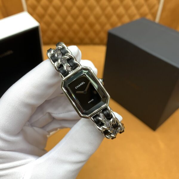 1 Chanel PREMIÈRE Series (Model: H7022)