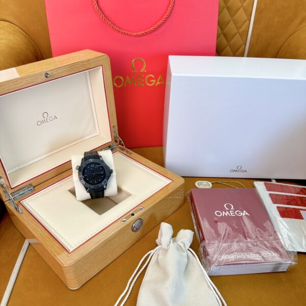 Omega Seamaster 210.92.44.20.01.003 (Black Ceramic, Rubber Strap)