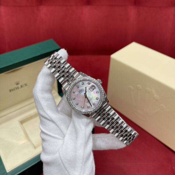 Rolex Datejust m126284rbr-0011 (White Mother-of-Pearl Diamond Bezel)