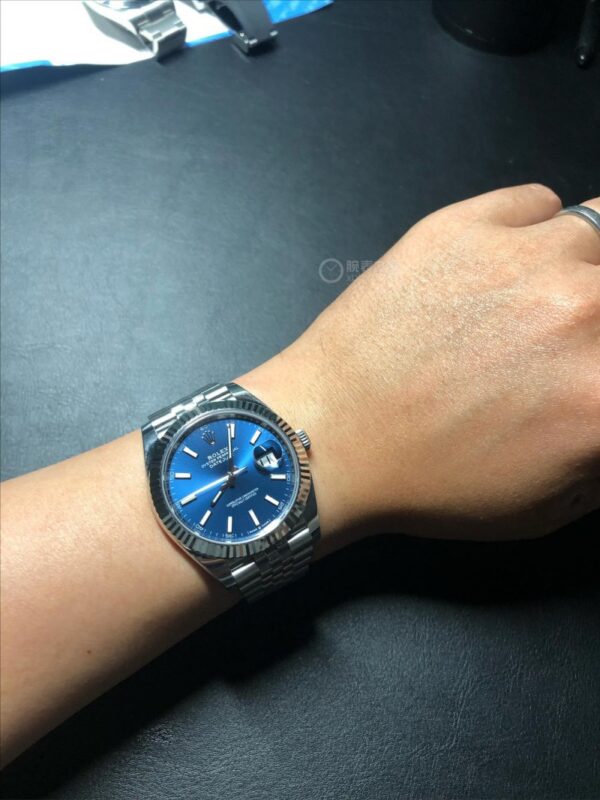 Rolex Datejust m126334-0002 (Blue Dial, Five-Piece Link Bracelet)
