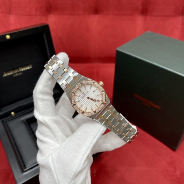Audemars Piguet Royal Oak Ref. 67651SR.ZZ.1261SR.01