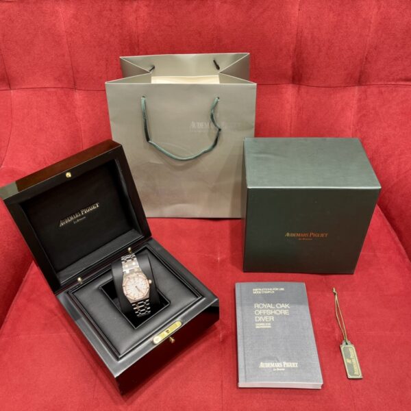 Audemars Piguet Royal Oak Ref. 67651SR.ZZ.1261SR.01