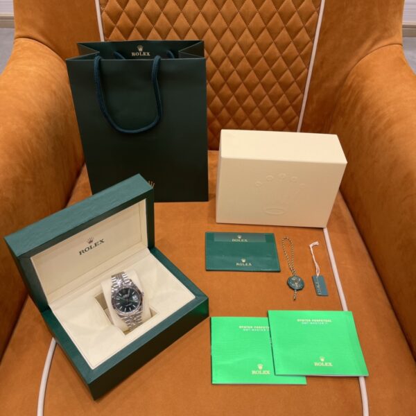 Rolex Datejust m126334-0028 (Green Dial)