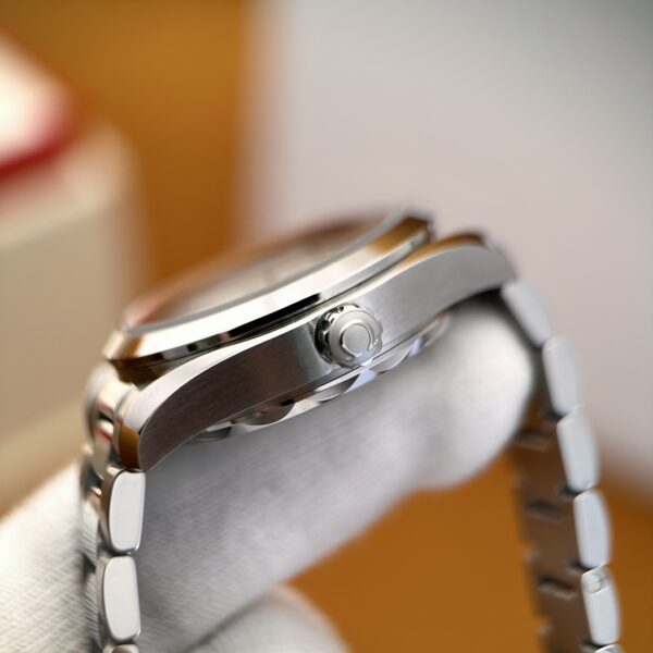 Omega Seamaster 150 220.10.34.20.02.002 (White Dial, Stainless Steel)