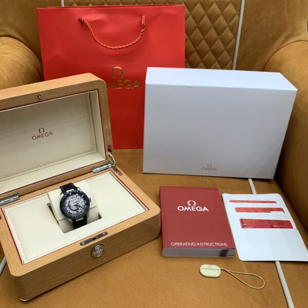 Omega Seamaster Aqua Terra Worldtimer 220.92.43.22.99.001 (Titanium Black, 43mm)