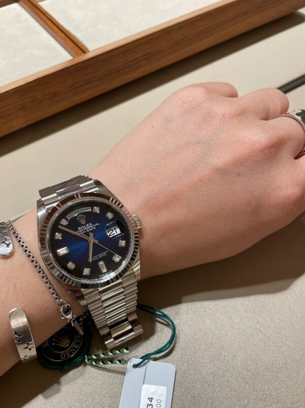 1 Rolex Day-Date m128239-0023 (Gradient Blue Dial)