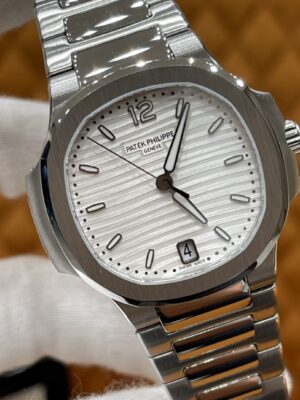 Patek Philippe Nautilus Ref. 7118/1A-010