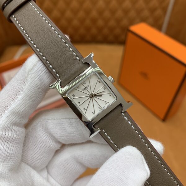 Hermès Heure H Watch (White Dial, Elephant Grey Swift Calf Leather Strap)