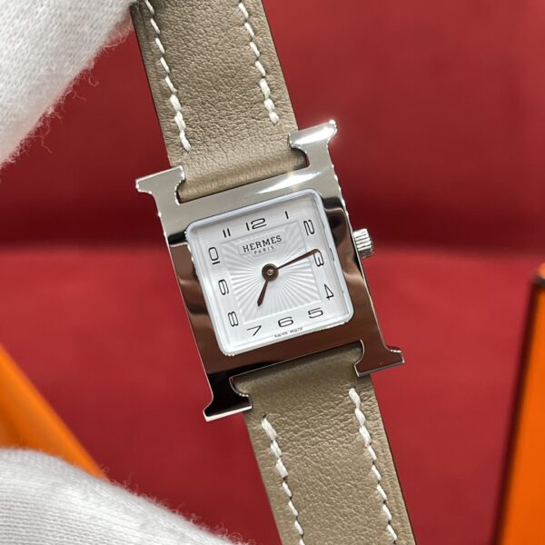 Hermès Heure H Watch (White Dial, Elephant Grey Swift Leather Strap)