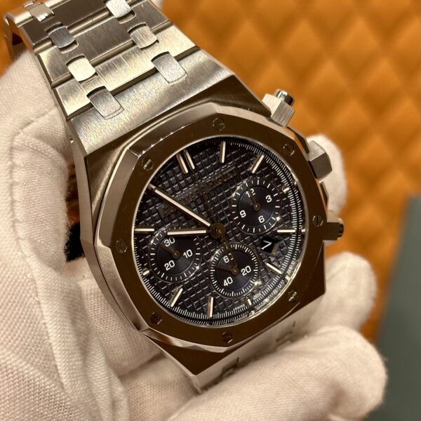 Audemars Piguet Royal Oak Chronograph Ref. 26240ST.OO.1320ST.05 (Bleu Nuit, Nuage 50)