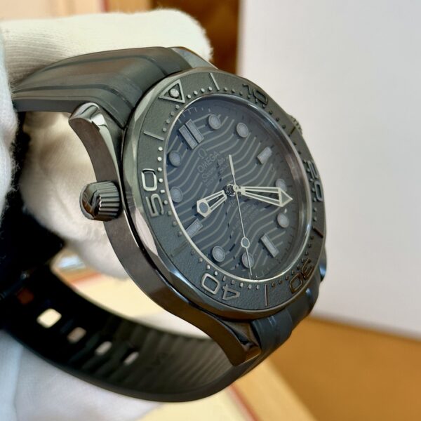 Omega Seamaster 210.92.44.20.01.003 (Black Ceramic, Rubber Strap)