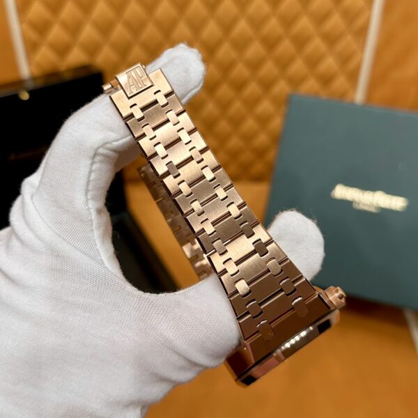 Audemars Piguet Royal Oak Chronograph Ref. 26331OR.OO.1220OR.01