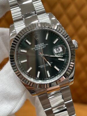Rolex Datejust m126334-0029 (Green Dial)