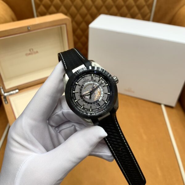 Omega Seamaster Aqua Terra Worldtimer 220.92.43.22.99.001 (Titanium Black, 43mm)