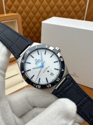 Omega Constellation, White Dial, Roman Numeral Markers, 41mm, Automatic Mechanical 131.33.41.21.04.001