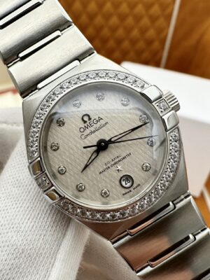 Omega Constellation 131.15.29.20.52.001 (Silver Silk Dial, Stainless Steel)