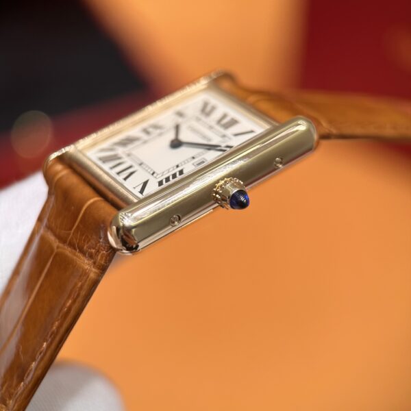 Cartier Tank Series W1529756 (Small Size, 18K Gold, Pearl Silver Dial, Brown Crocodile Leather Strap)
