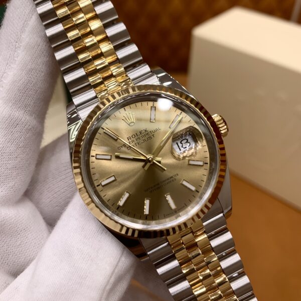 Rolex Datejust M126233-0015 (Champagne Dial, 36mm)