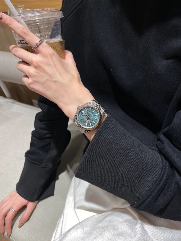 Rolex Datejust M126334-0030 (Green Wave Dial, 41mm)