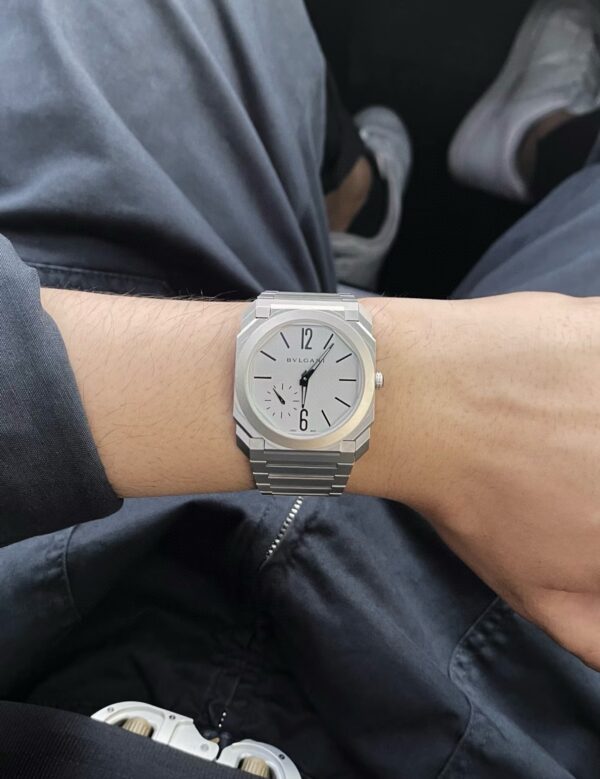 2 BVLGARI OCTO Series 103011 (40mm, Stainless Steel, Rhodium-Plated, Sapphire Crystal, Ceramic-Embedded Crown, Custom Pearl Rotor Mechanical Movement)