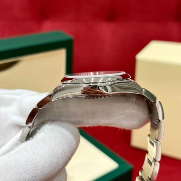 Rolex Oyster Perpetual 41 Ref. M124300-0003（Tiffany blue dial）