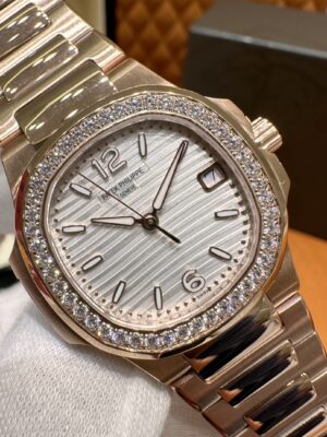 Patek Philippe Nautilus Ref. 7010/1R-011