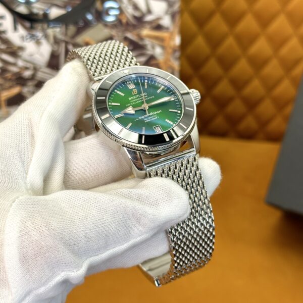 Breitling Superocean Heritage B20 Automatic Watch - Model: AB2010121L1A1