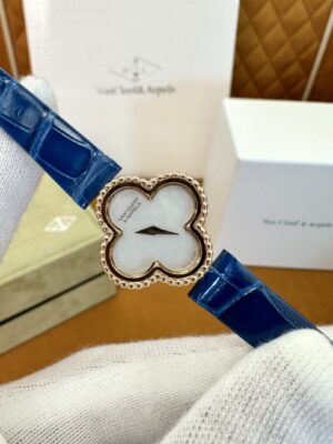 Van Cleef & Arpels Alhambra VCARO8SFOO (Mother-of-Pearl Dial)